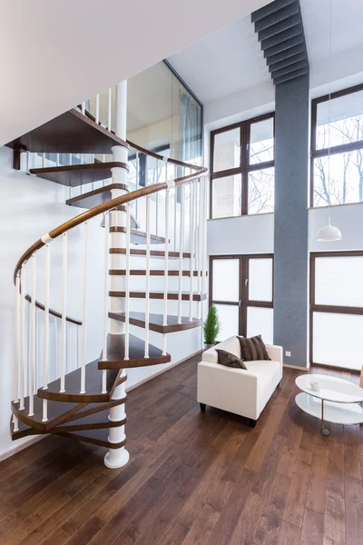 Spiral stairs in luxury mansion — Stock Photo, Image