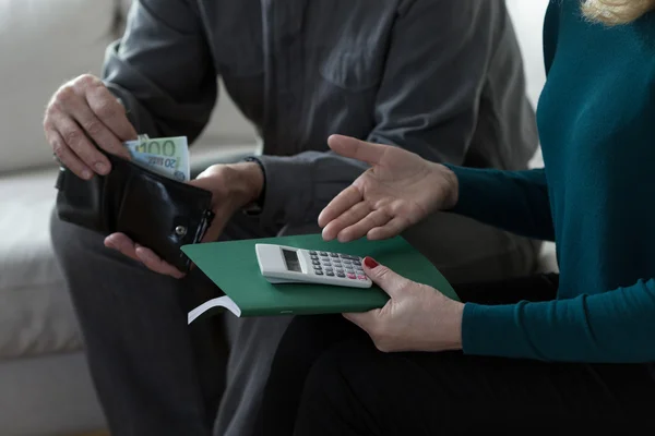 Matrimonio con problemas financieros — Foto de Stock