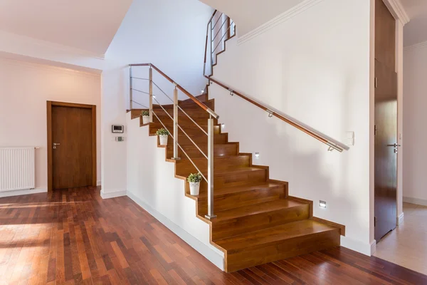 Wooden staircase — Stock Photo, Image