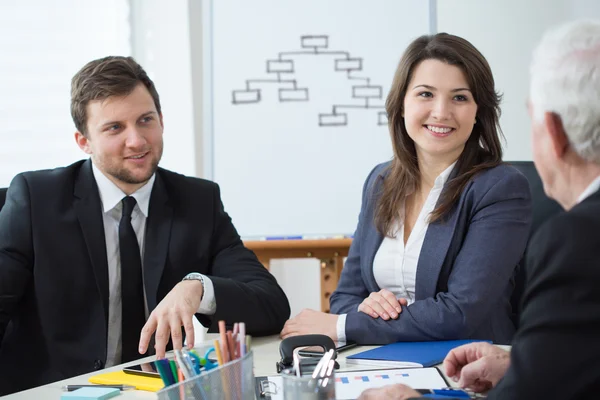 Zakelijke partners tijdens de conferentie — Stockfoto