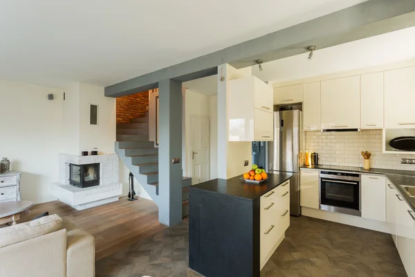 Offene Küche und Wohnzimmer — Stockfoto