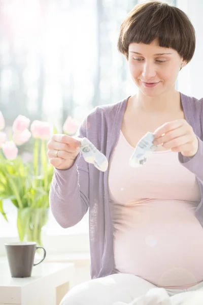 Mujer embarazada. — Foto de Stock