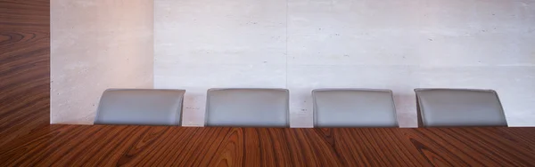 Mesa de jantar de madeira — Fotografia de Stock