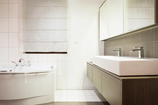 Luxo elegante banheiro — Fotografia de Stock