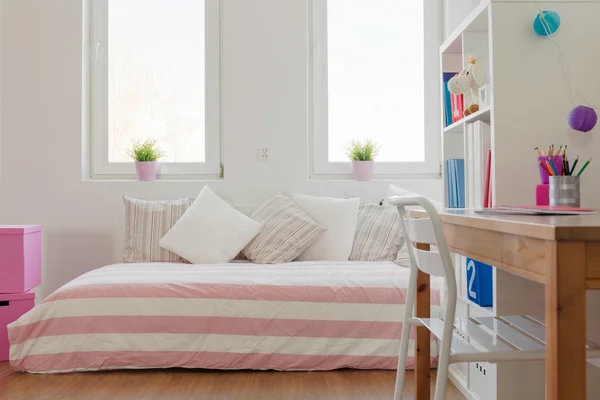 Beauty pastel room for schoolchild — Stock Photo, Image