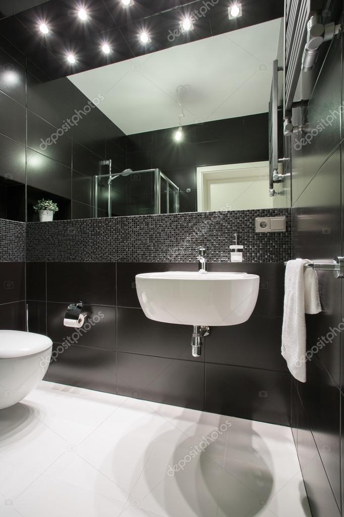 Foto van exclusieve badkamer — Stockfoto © photographee.eu #73869355 Foto van exclusieve badkamer — Stockfoto © photographee.eu #73869355