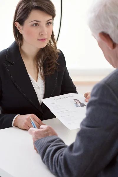 Femme postulant pour un emploi — Photo