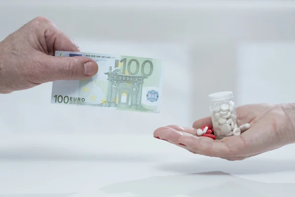 Оплата лекарств — стоковое фото