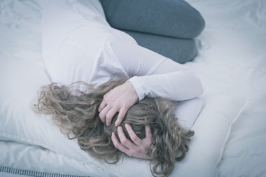 sorunlu genç kadın