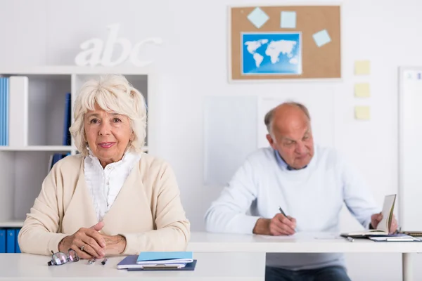 Bilden av seniora elever — Stockfoto