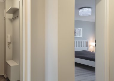 Açık kapı yatak odası