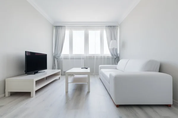 Čistý a jasný obývací pokoj — Stock fotografie