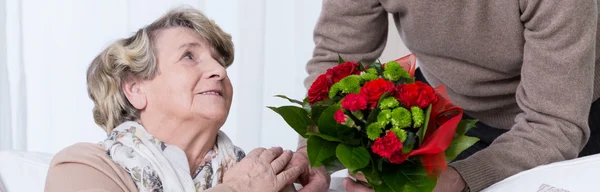 Blumenstrauß zum goldenen Jubiläum — Stockfoto