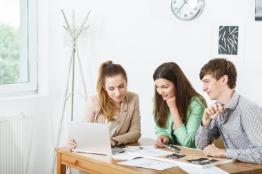 Yeni proje hakkında tartışma