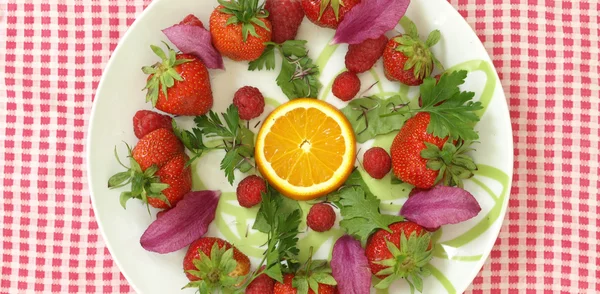 Summer fruit snack — Stock Photo, Image