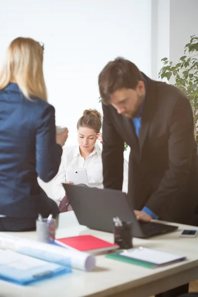 Short break in the office — Stock Photo, Image