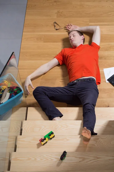 Personas tropezando: imágenes, fotos de stock libres de derechos