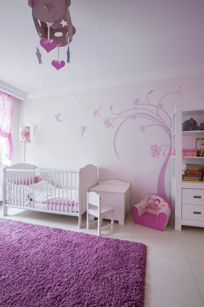 Ładny pokój dla dziecka dziewczyna — Zdjęcie stockowe