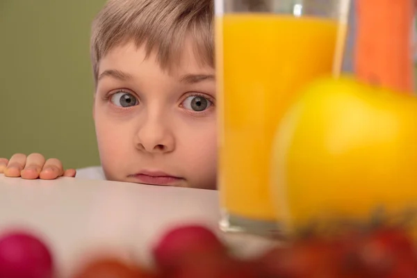 Bang voor gezonde voeding — Stockfoto