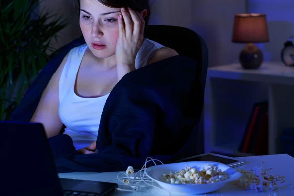 Sexta-feira à noite em casa — Fotografia de Stock