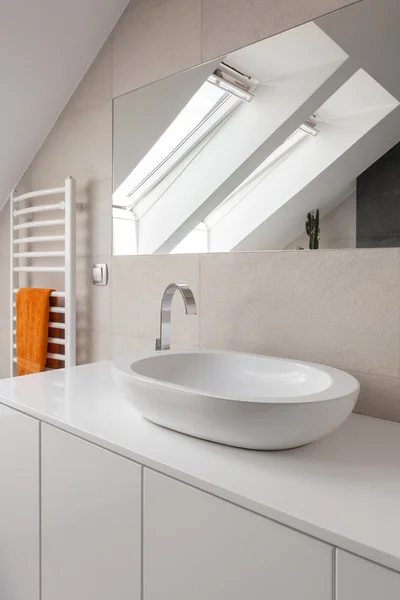 Porcelain washbowl in toilet — Stock Photo, Image