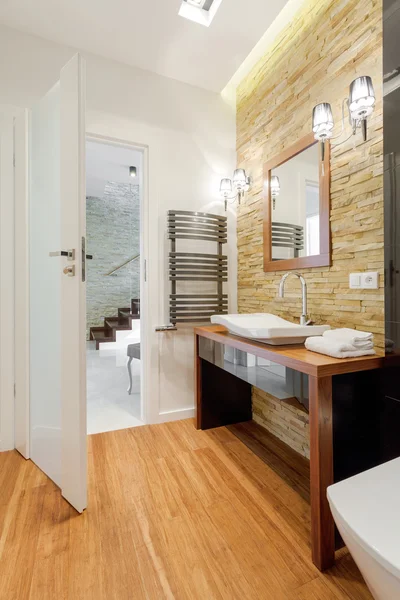 Baño exclusivo marrón — Foto de Stock