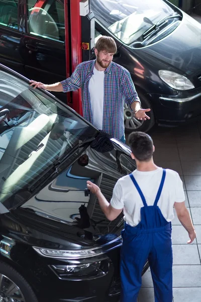 Motor vehicle service — Stock Photo, Image