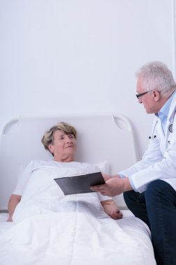 Deneyimli yaşında doktor