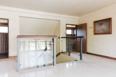 Otelde boş hall