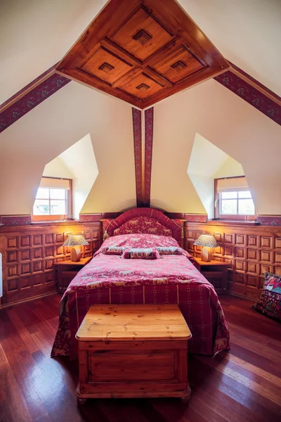 Bedroom in antique house — Stock Photo, Image