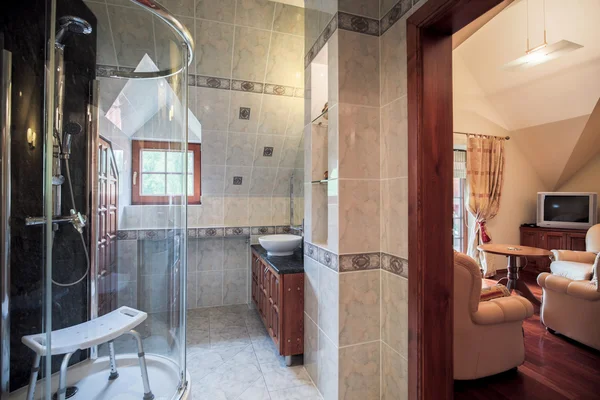 Banyo ve oturma odası — Stok fotoğraf