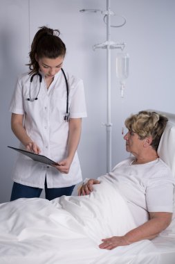 Doktor teşhis gösterilen