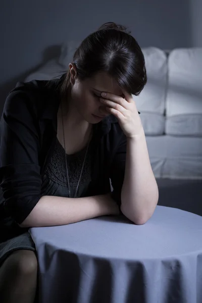 Weeping husband's death — Stock Photo, Image