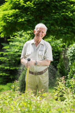 yaşlı adam sulama tesisleri
