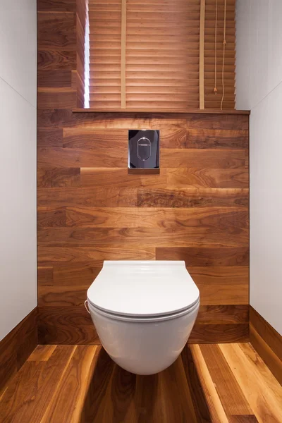 Drewniane elementy w WC — Zdjęcie stockowe