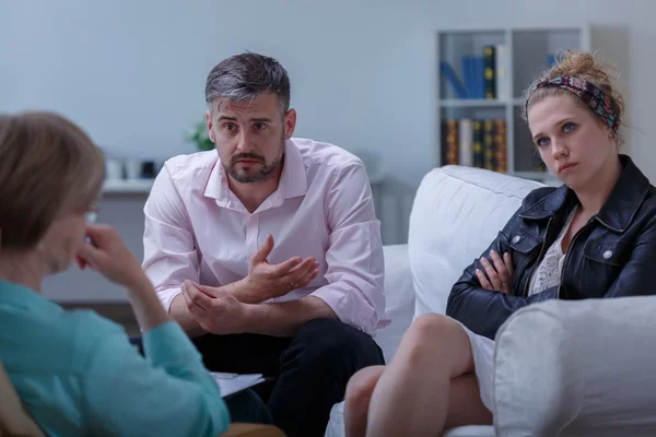 Married couple during session — Stock Photo, Image