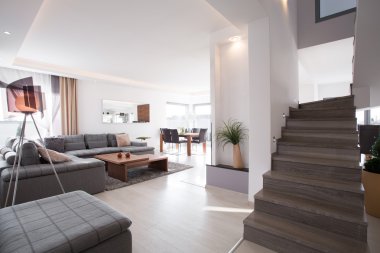 Ahşap ve zevkli bir merdiven 