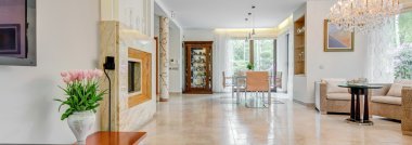 Evde güzel şömine 