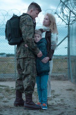 Aile ve askeri asker