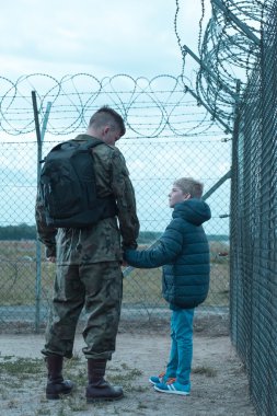 Askeri baba ve kayıp oğul