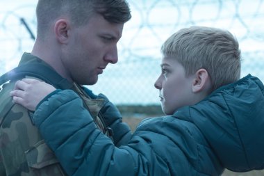 Oğlu ve askeri baba