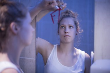 Hasta erkek ayna yazma