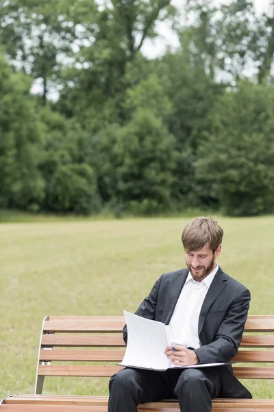 Working on fresh air — Stock Photo, Image