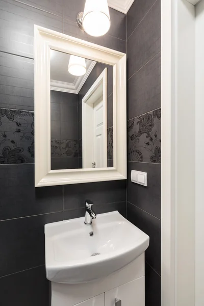 Toilet dan cermin — Stok Foto
