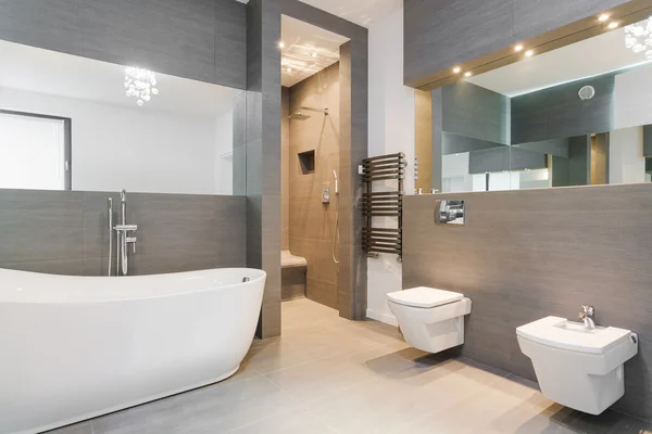 Elegante klassieke badkamer — Stockfoto