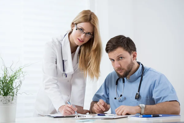 Médicos no trabalho — Fotografia de Stock