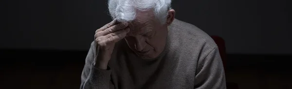 Hopeless senior man — Stock Photo, Image