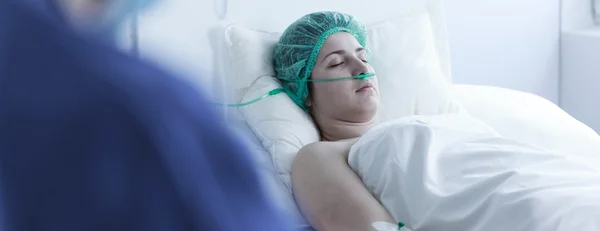 Female patient after surgery — Stock Photo, Image