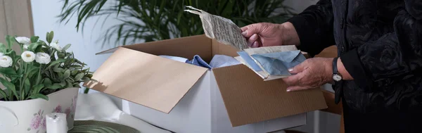 Old letters in carton box — Stock Photo, Image