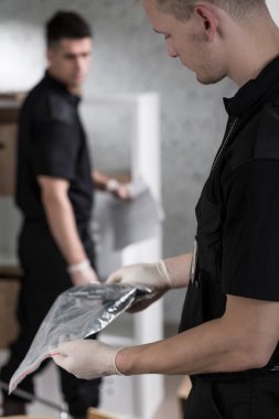 Adli bilim adamı önlenmesi silah